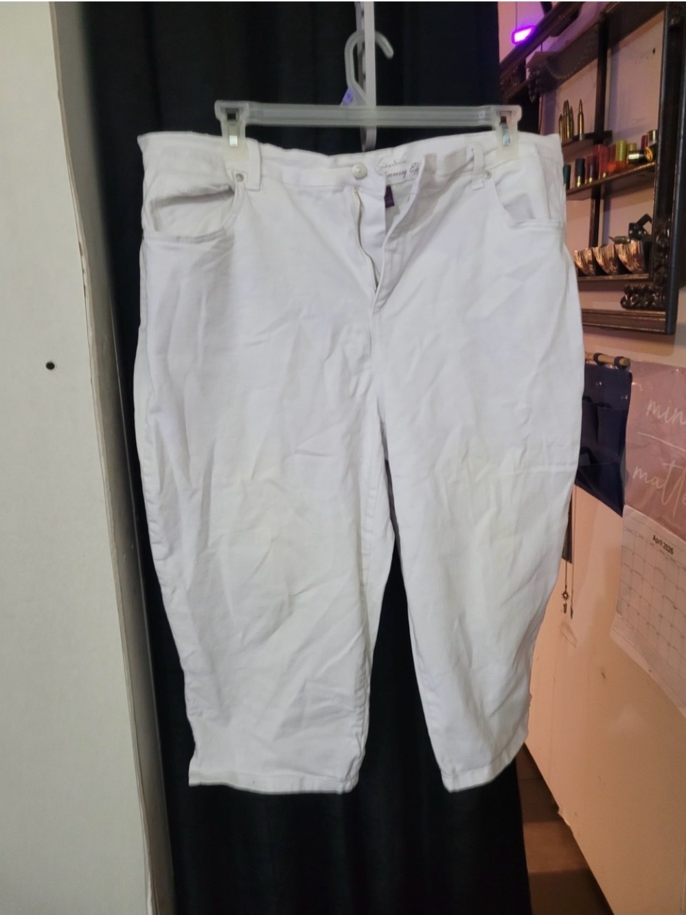 Gloria Vanderbilt White Classic Capri Jeans